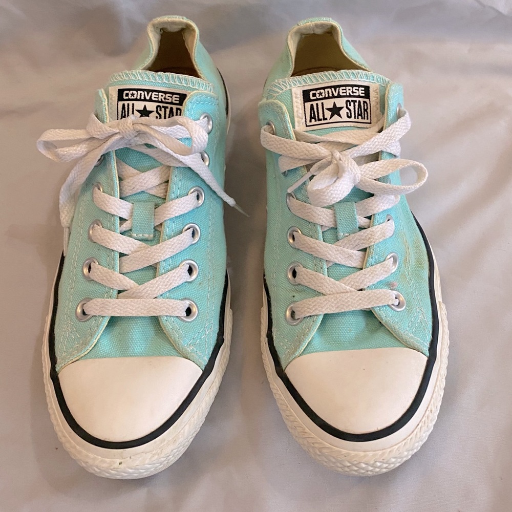 Teal low top converse, Size 5
